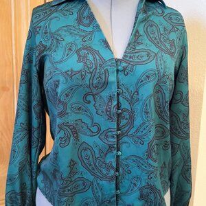 Green and Black Paisley Blouse. Brand New by New York & Company.